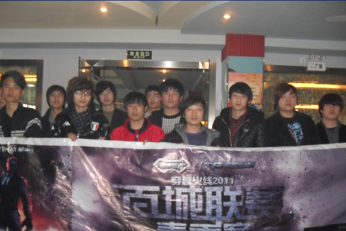 Falcons 启动由 NaToSaphiX 领导的 CS2 学院；