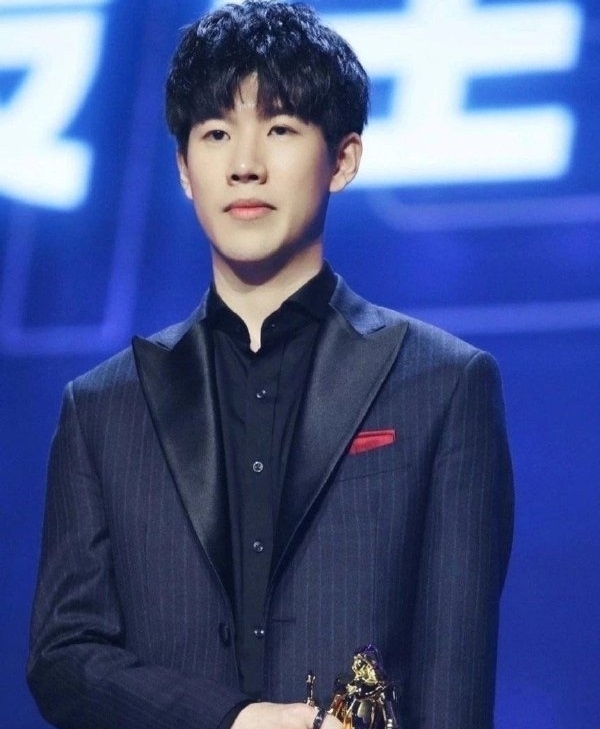 【赛前预告】12月25日德玛西亚杯，V5 vs JDG WE vs LGD