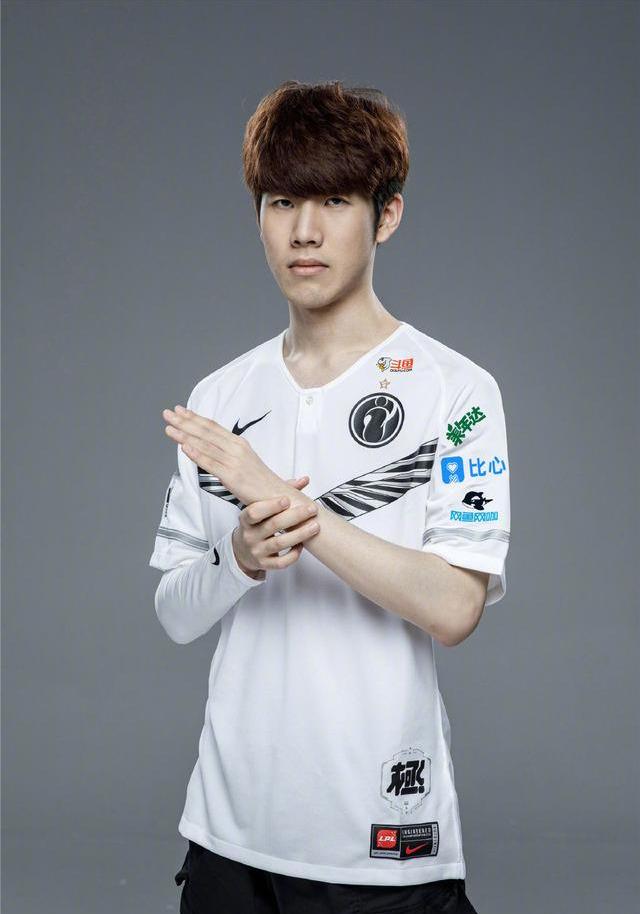 不公平！MSI官方回放显示T1的Ping值只有22？？？