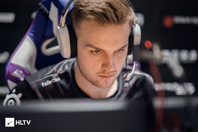 白云又叕倒啦！icon伊泽瑞尔超神暴走三杀 icon队1-0Letme队